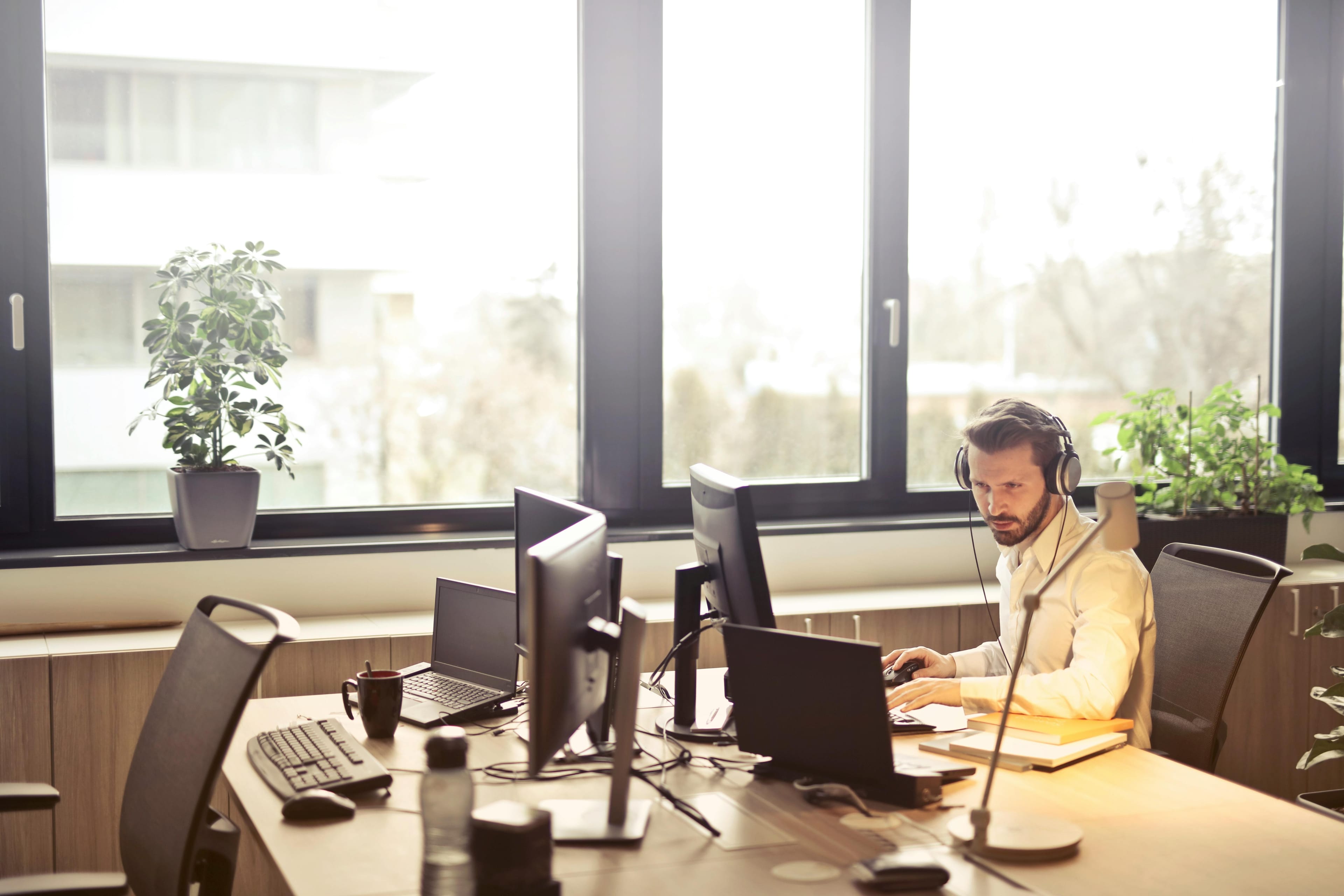 Choosing The Right Call Center For Your Small Business